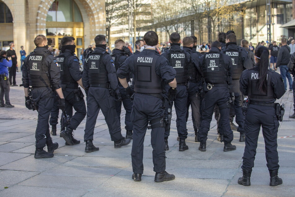 Polizisten werden am heutigen Samstag in der gesamten Innenstadt unterwegs sein.