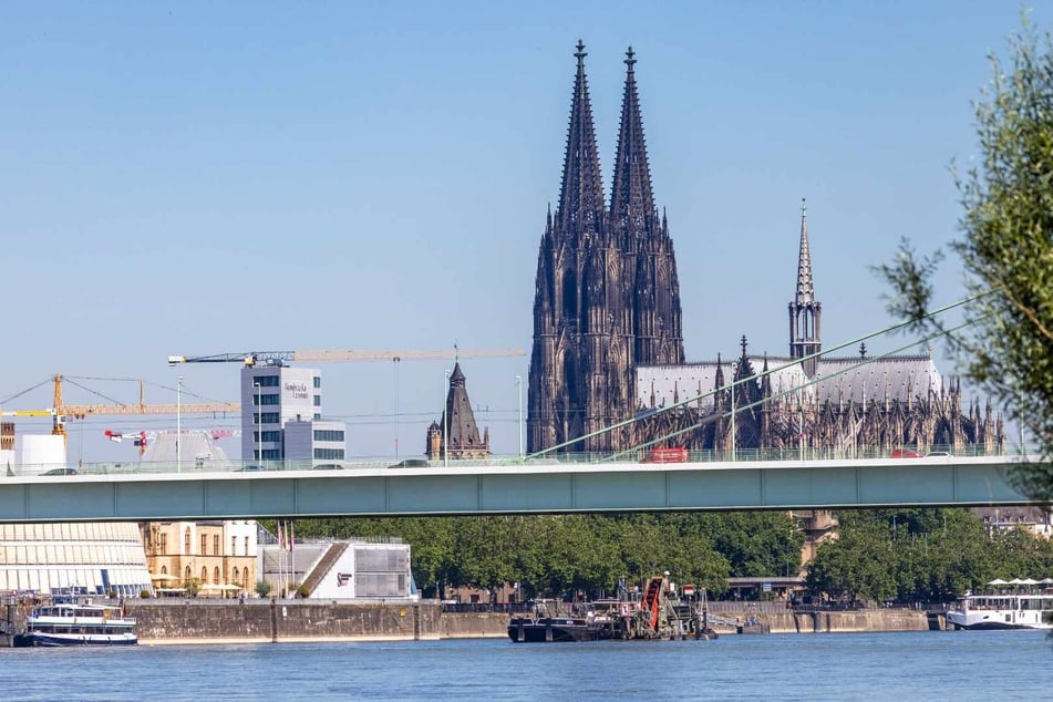 15.000 Teilnehmer bei Gen-Z-Demo in Köln erwartet: Kundgebung muss umziehen