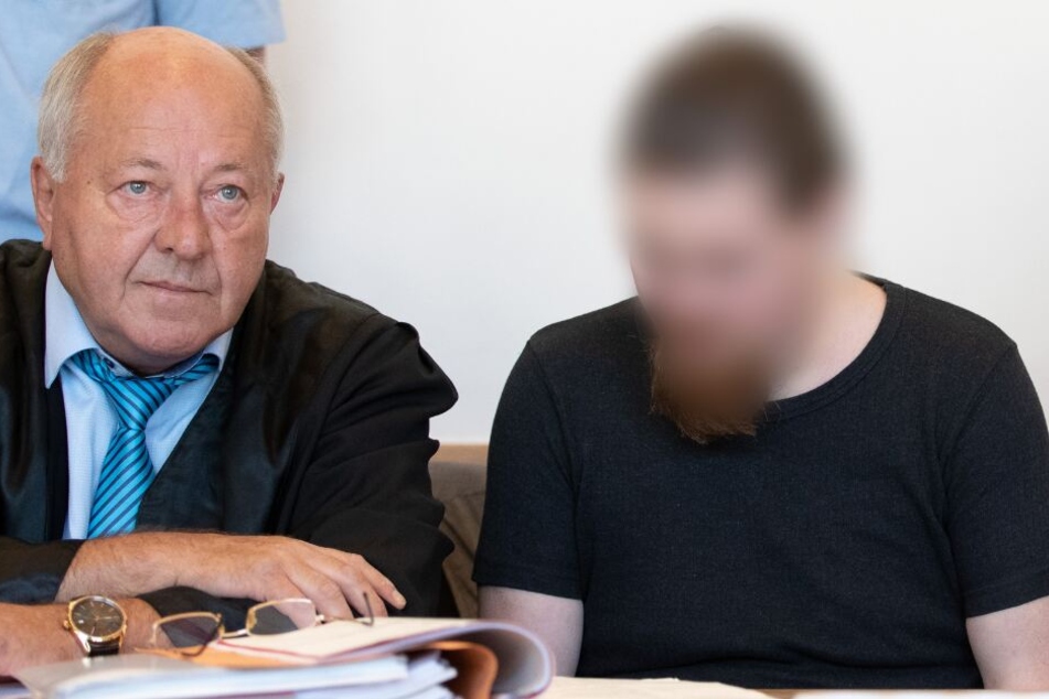 Das Gericht schaute sich mit allen Prozessbeteiligten die Missbrauchsvideos von Mario S. an.
