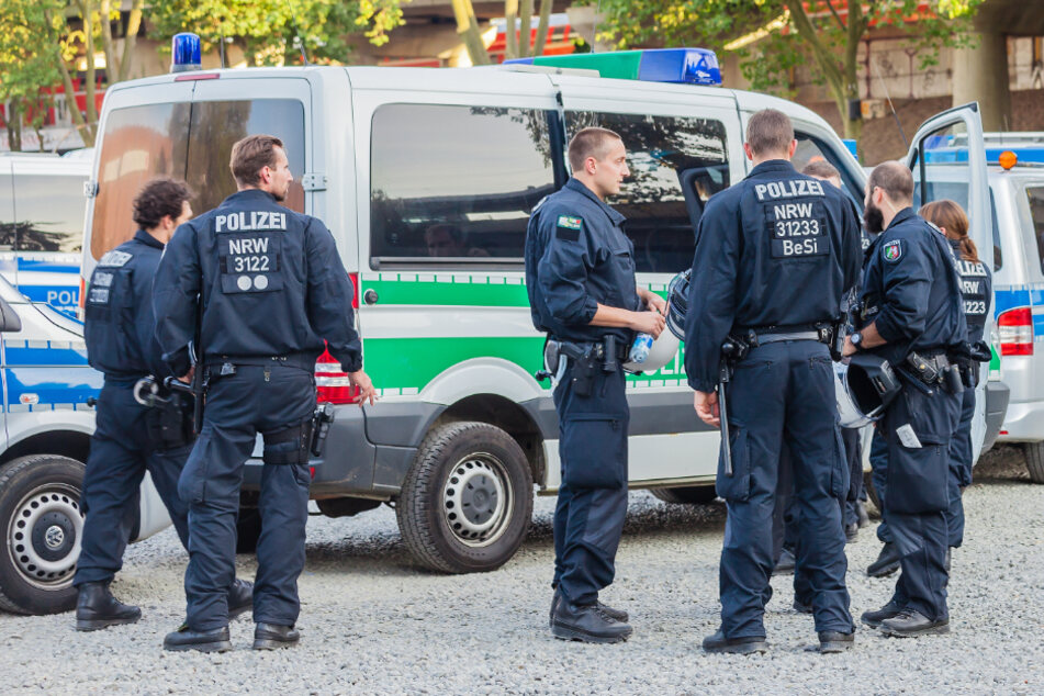Die Polizei durchsucht am Dienstag bundesweit Wohnungen wegen des Verdachts auf Kinderpornografie. (Symbolbild)