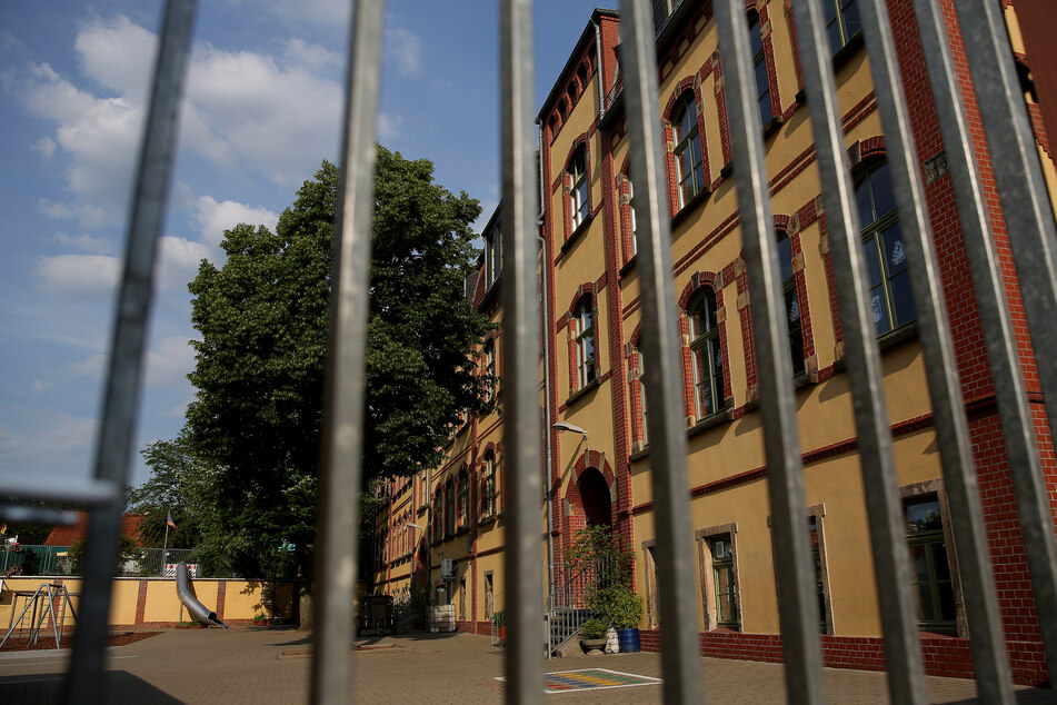 Mittlerweile sind elf Schulen in Magdeburg wegen des Corona-Ausbruchs geschlossen.