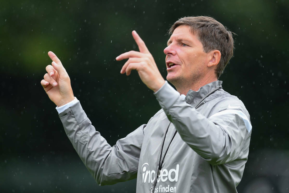 Eintracht-Coach Oliver Glasner (47) musste das Spiel gegen Fenerbahce Istanbul in der Loge verbringen.
