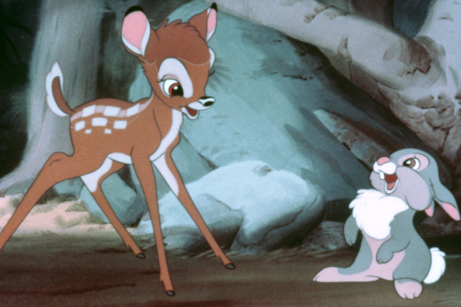 "Bambi" mit seinem Freund, dem Hasen "Klopfer" in dem Trickfilm-Klassiker aus den US-amerikanischen Disney-Studios.