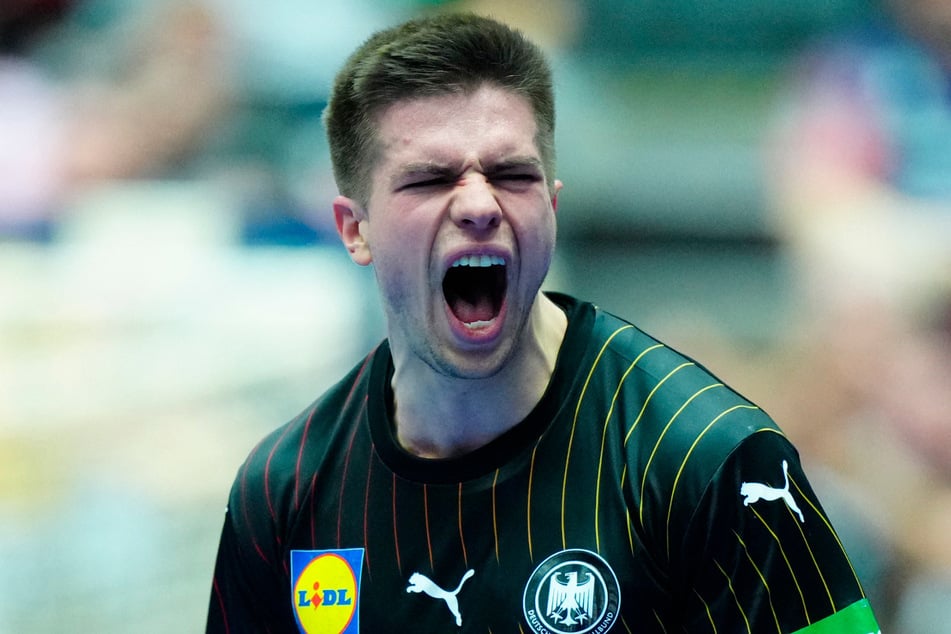 Renars Uscins (22) zählt spätestens seit dem olympischen Silber-Coup zu den Leistungsträgern im DHB-Team. Bei der Handball-WM wird der Rückraumspieler dem eigenen Anspruch nicht immer gerecht.