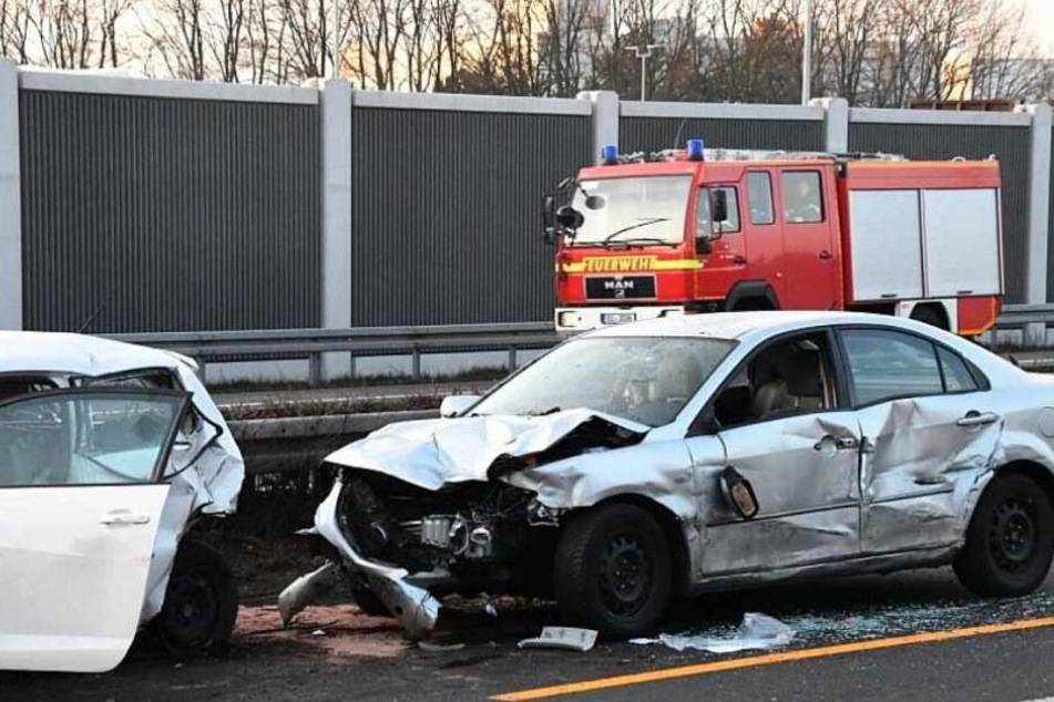 Ohne Führerschein, unter Alkoholeinfluss und mit einem geklauten Auto war der Unfallfahrer unterwegs.