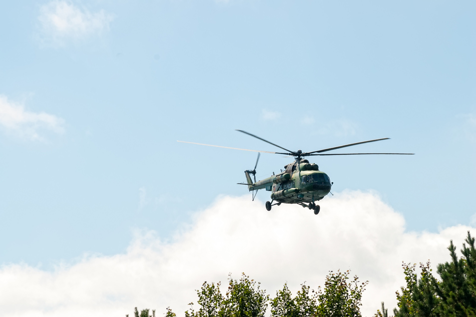Ein Militärhubschrauber des Typs Mi-8. (Symbolbild)