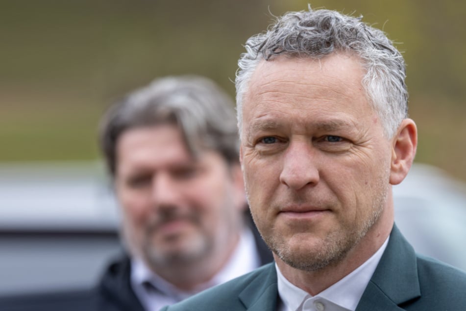 Der Landkreis Zwickau ist bei der Endlagersuche so gut wie raus. Landrat Carsten Michaelis (52, CDU) kann sich beruhigt zurücklehnen.