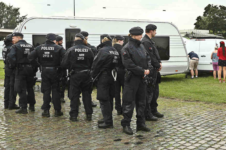 Die Polizei hatte in Paderborn nur wenig zu tun. Anders sah es in Iserlohn und Düsseldorf aus.