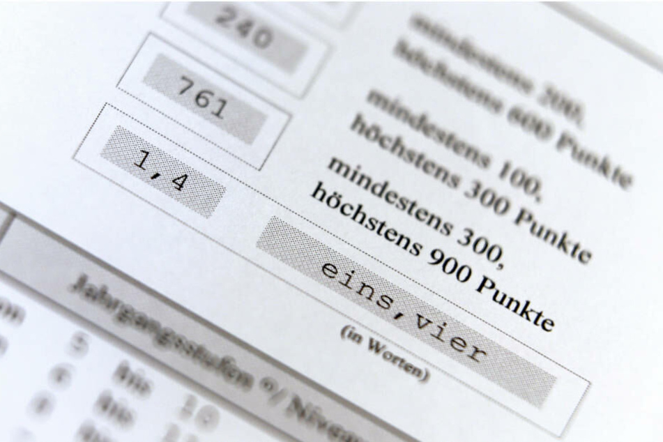 Immer mehr Schüler schließen das Gymnasium mit sehr guten Bewertungen ab.