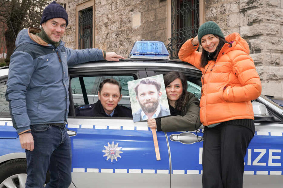 Mira Thiel (re.) übernimmt die Dreharbeiten für den neuen Tatort.