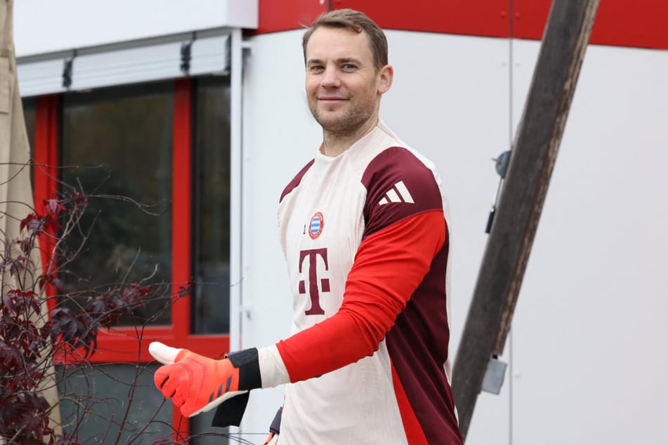 Will noch eins draufsetzen: FC-Bayern-Kapitän Manuel Neuer (38) steht kurz vor einer erneuten Vertragsverlängerung bei den "Roten".