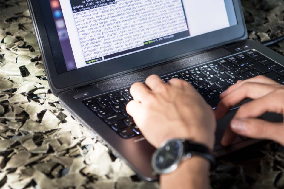Bayern fordert deutlich härtere Strafen für den Diebstahl von Daten im Internet. (Symbolbild)