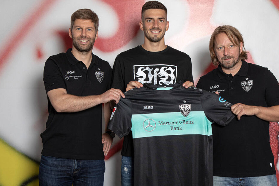 Der VfB verpflichtet Fabian Bredlow.