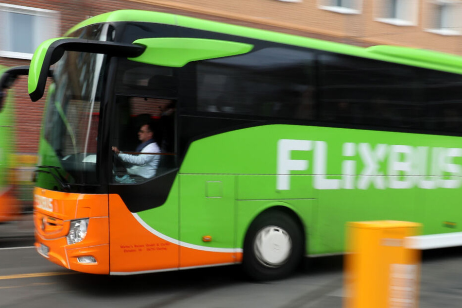 Der größte deutsche Fernbus-Betreiber hat den Konkurrenten Eurolines übernommen. (Symbolbild)