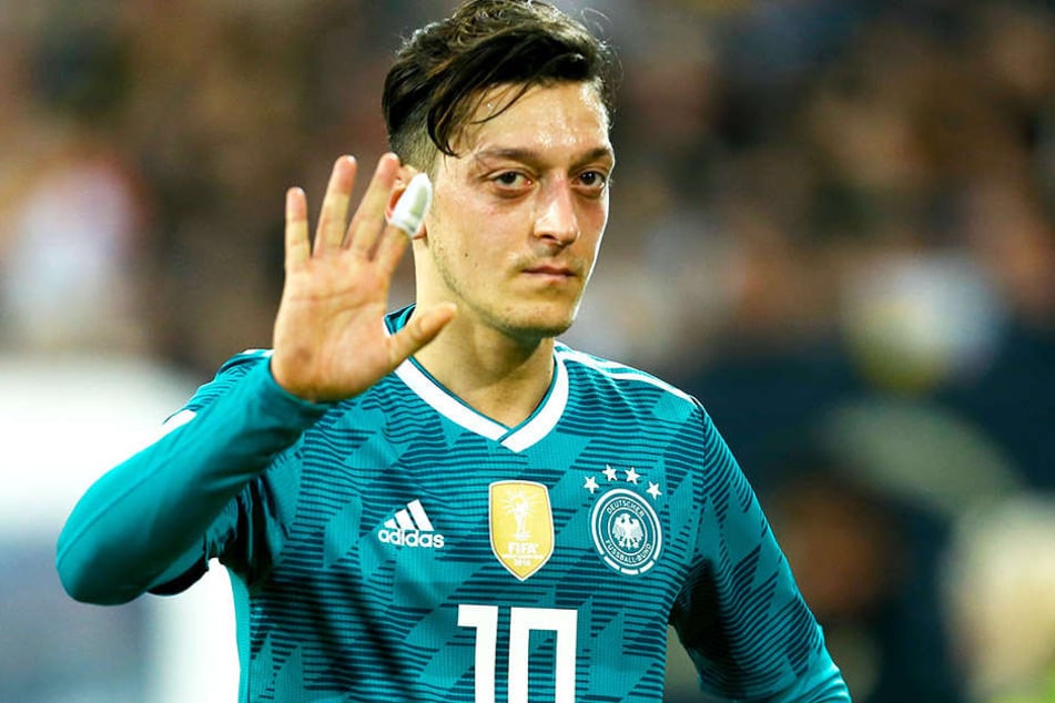 Ist gesundheitlich auf dem Weg der Besserung: Arsenals Mesut Özil.