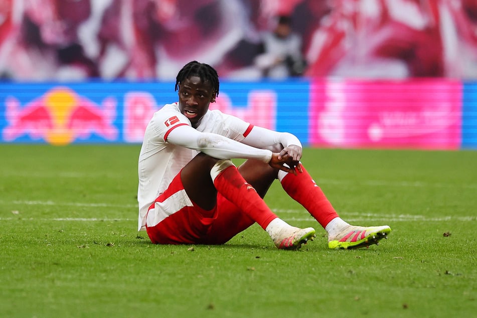 El Chadaille Bitshiabu (20) kommt bislang bei RB Leipzig nie über die Rolle eines Bankdrückers hinaus.