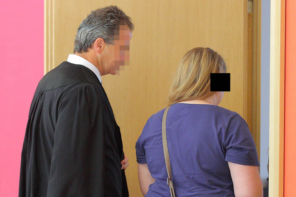 Nina B. (30) unterschlug aus Liebe Essengeld.