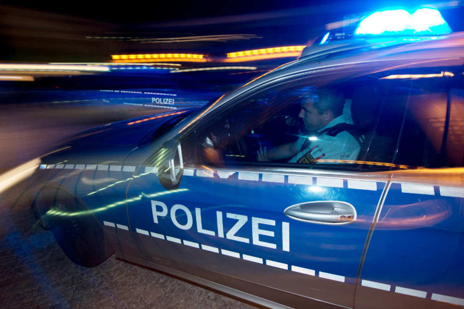Die Polizei nahm fünf Männer fest. (Symbolbild)