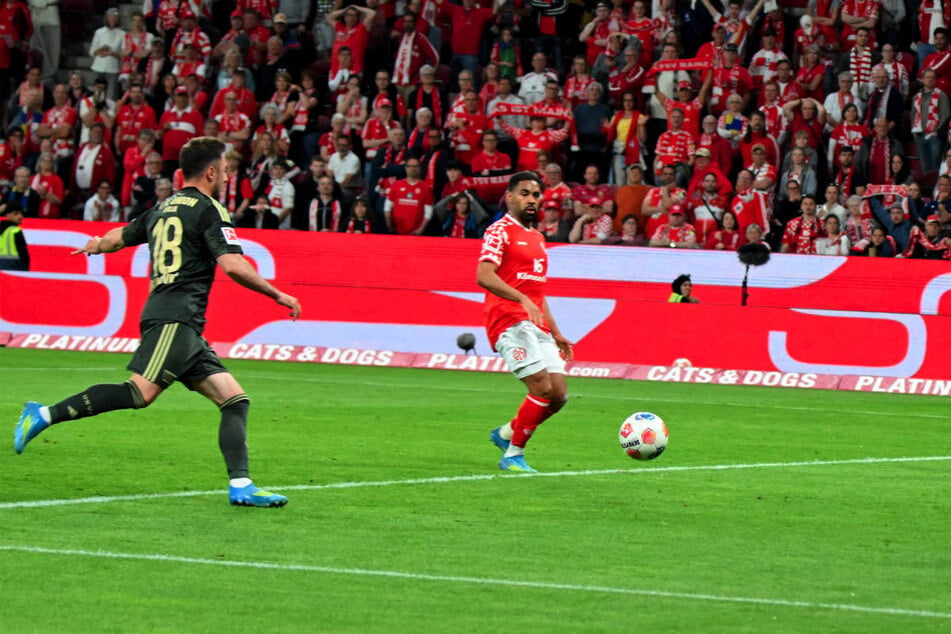 Josip Juranovic sorgt mit seinem Treffer in der Nachspielzeit für die Entscheidung.