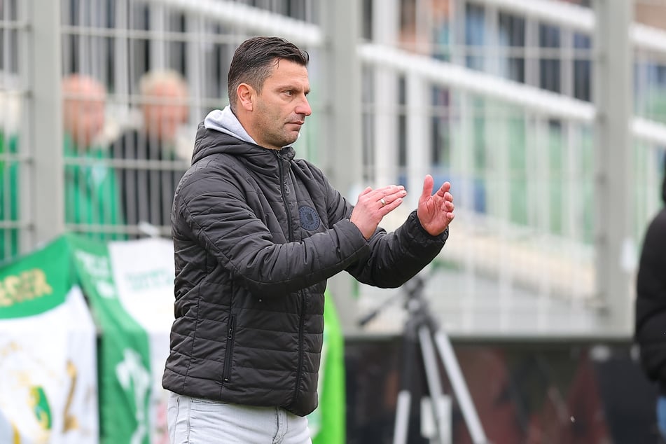 Miroslav Jagatic (49) musste Ende 2024 gehen. Er hatte mit dem Team zur Winterpause "nur" 19 Punkte geholt. In diesem Jahr hat Chemie sogar sechs Punkte weniger.