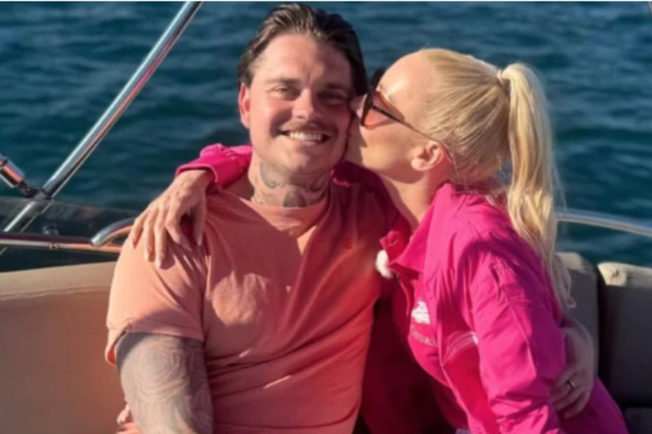 Nach einem schweren Alkoholrückfall auf Mallorca hat sich Nico Legat (27) jetzt in eine Suchtklinik begeben.