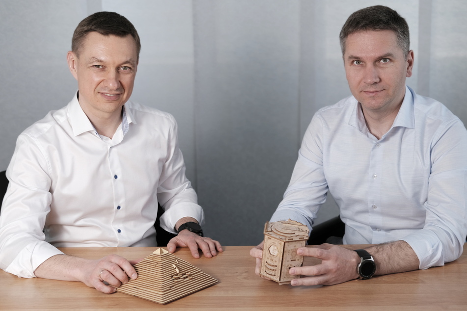 Die "EscapeWelt"-Gründer Egor Volvitch (v.l.) und Ilya Konotopchenko haben mit ihren Spielzeugen den Weltmarkt erobert.