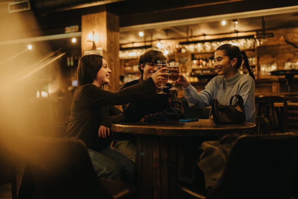 Beim Coswiger Kneipenspektakel könnt ihr für ein paar Stunden aus dem Alltag entkommen. (Symbolfoto)