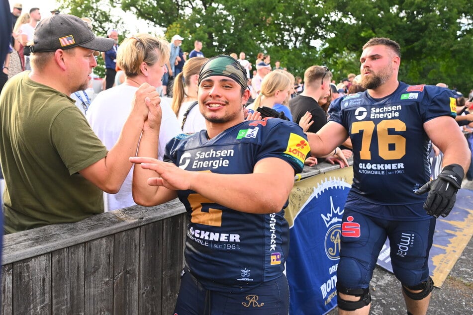 Verletzte sich im Spiel bei den Munich Cowboys schwer: Monarchs-Runningback Yazan Nasser (28, Mitte).
