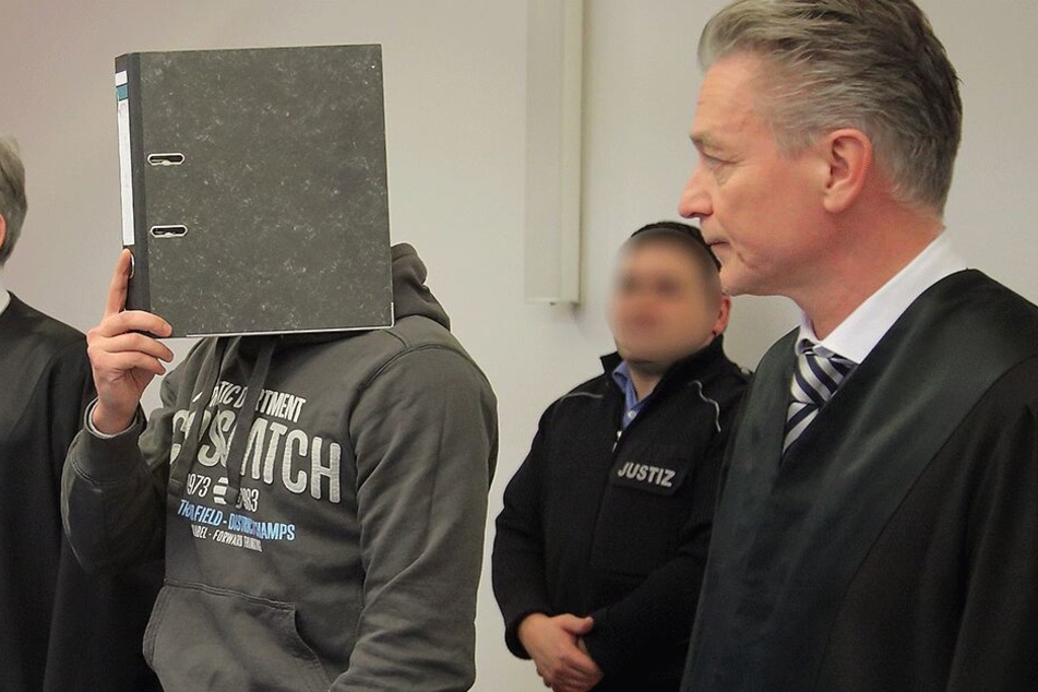 Alex H. (24) stand am Dienstag wieder vor Gericht (Archivbild).