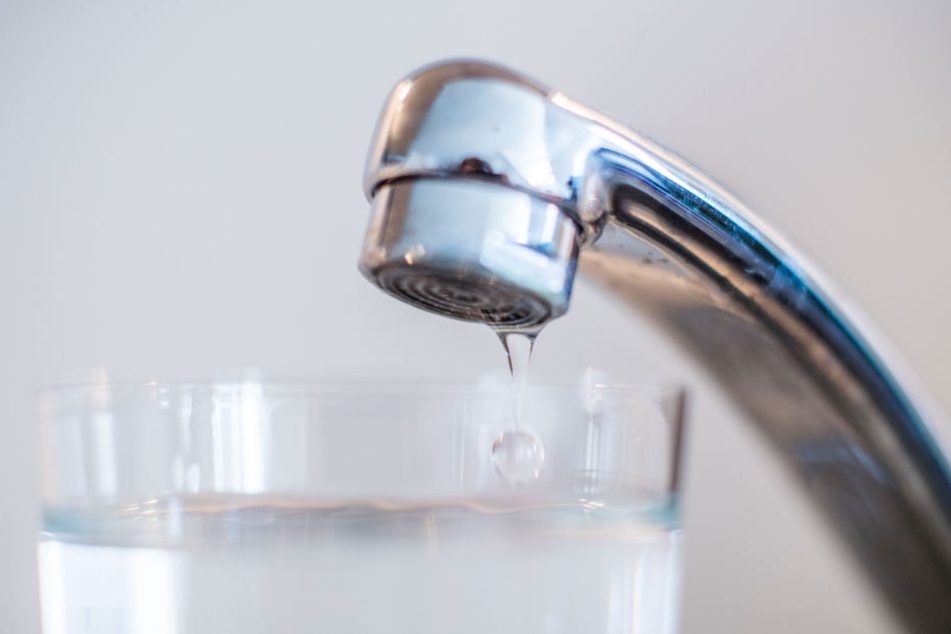 In kleineren Gemeinden in Bayern ist die Trinkwasserversorgung bedroht.