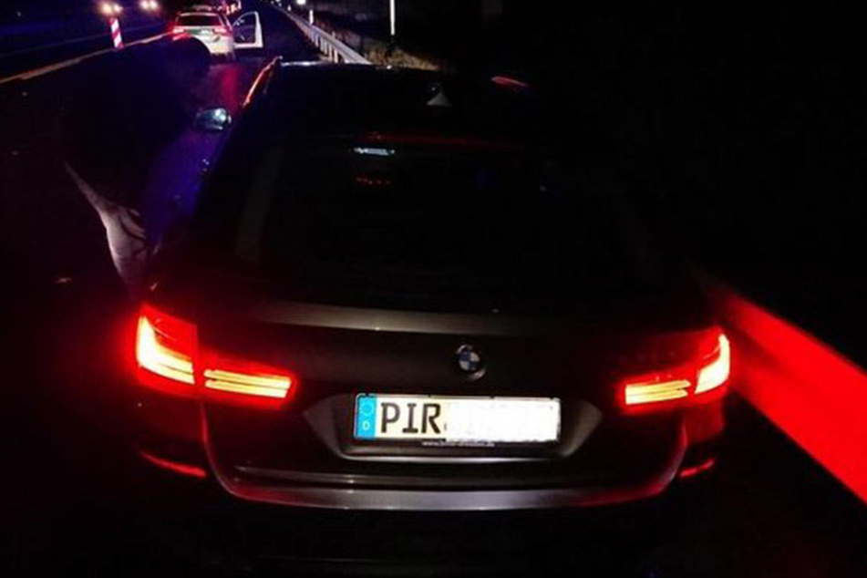 Mit diesem BMW war der 22-Jährige unterwegs, lieferte sich eine filmreife Verfolgungsjagd mit der Polizei.