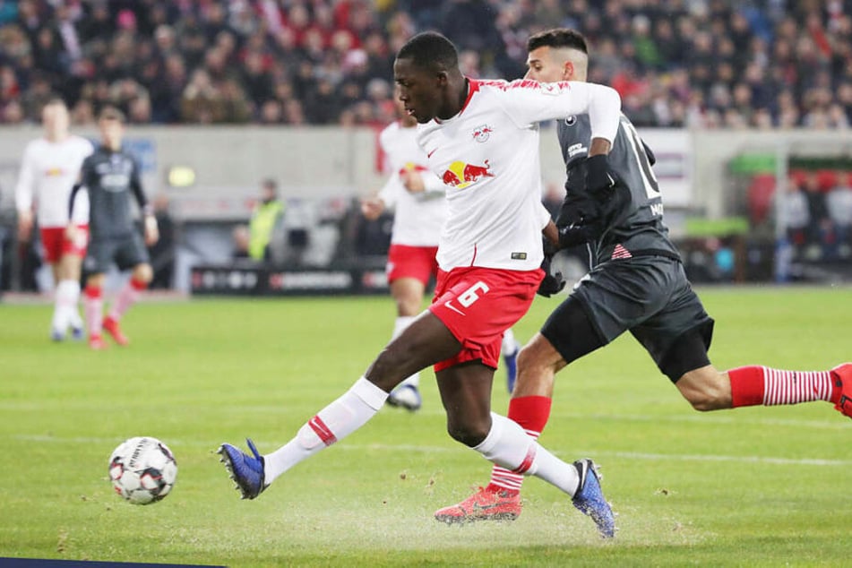 Überraschend offensiv war Innenverteidiger Ibrahima Konaté vor dem 2:0 unterwegs, erzielte in Stürmermanier sein erstes Ligator in dieser Saison.
