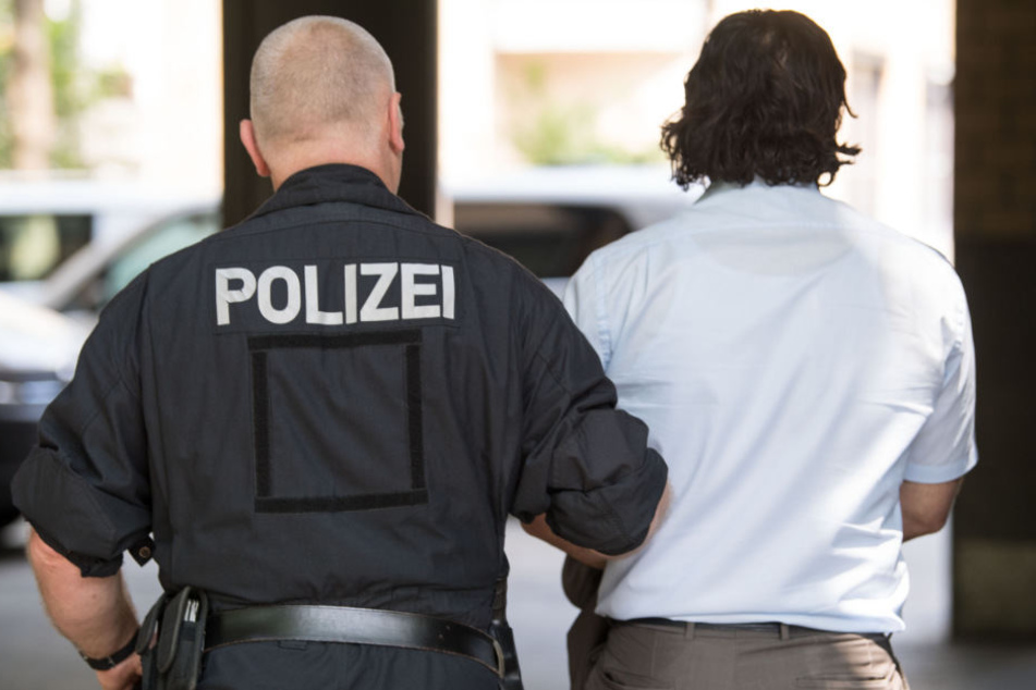 In den letzten beiden Jahren konnte die Polizei 18 Haftbefehle gegen die Russen-Maffia ausstellen. (Symbolbild)