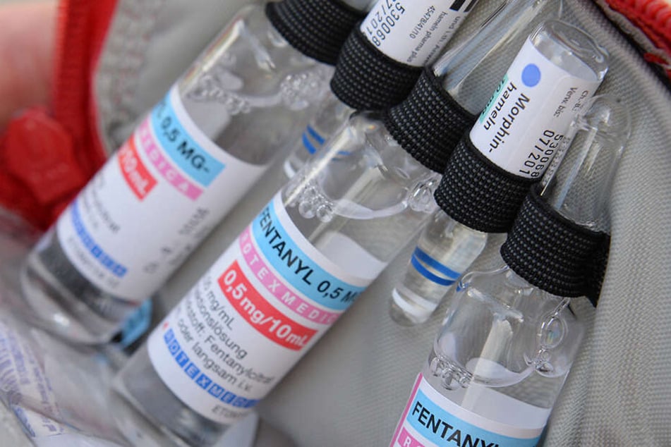 Das Medikament Fentanyl. Sie ist Teil der Opioid-Krise in Amerika. Allein im letzten Jahr starben 200.000 Amerikaner an Überdosen.