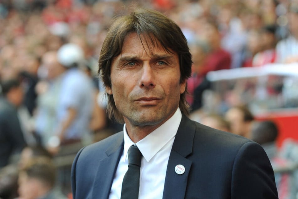 Antonio Conte will Valentino Lazaro zu Inter Mailand locken.