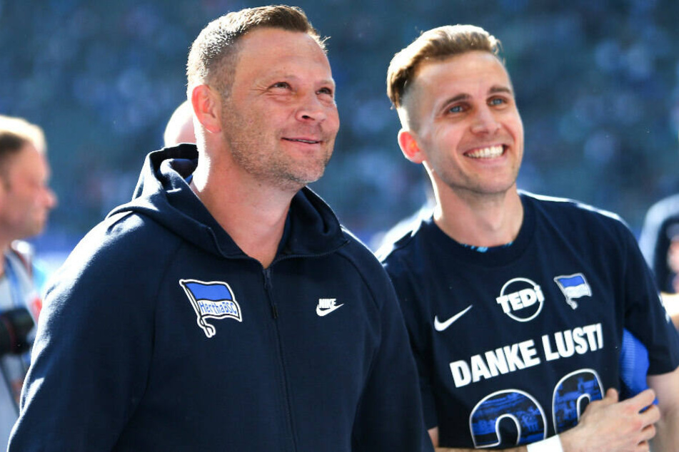 Pal Dardai und Peter Pekarik verabschieden sich von den Fans.