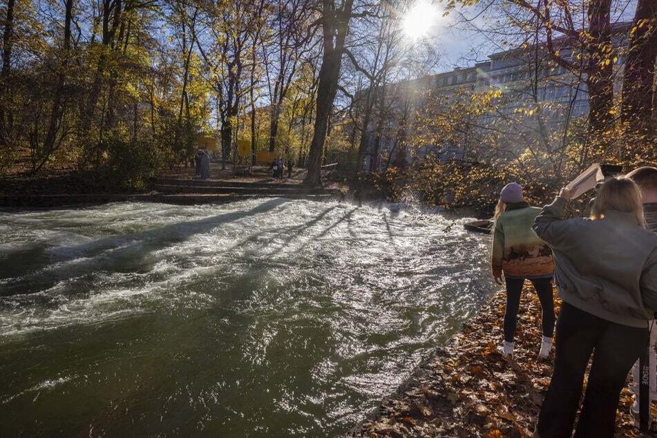 Schluss mit Surfer-Ebbe? Experten sollen nun dafür sorgen, dass die weltberühmte Welle wieder zurückkehrt.