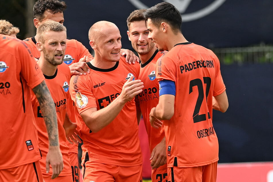 Der SC Paderborn erzielt gleich drei Treffer in sieben Minuten.