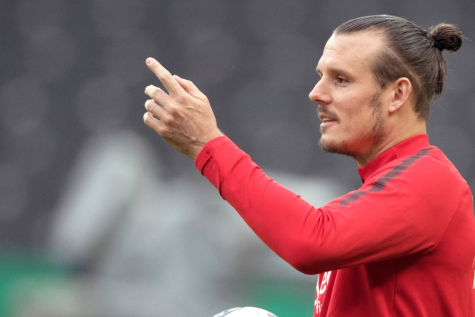 Schnurt Eintrachts Fussball Gott Meier Bald Die Schuhe In Hamburg