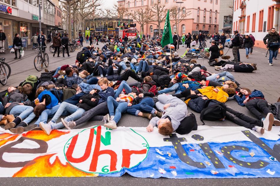Aktivisten von Fridays for Future wollen wieder regelmäßig streiken