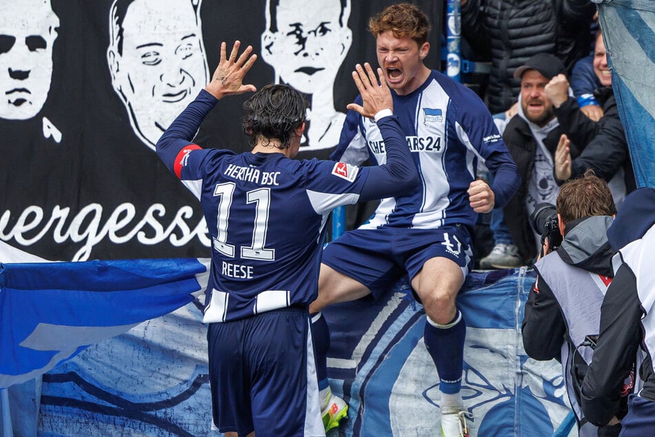 Sebastian Grönning (28, r.) bekommt im Sturm neue Konkurrenz.