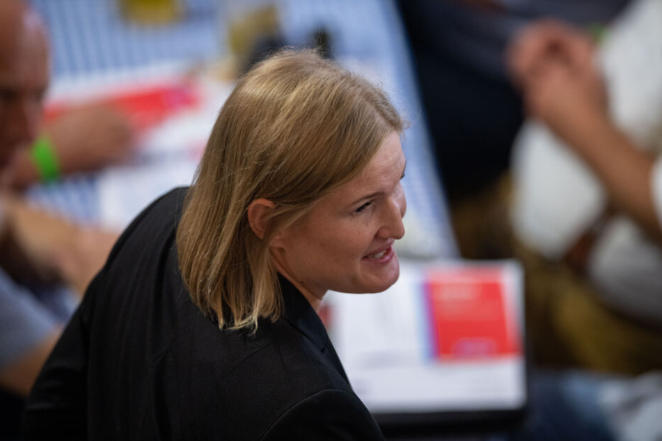 Katrin Ebner Steiner (AfD), Vorsitzende der Partei "Alternative für Deutschland" im bayerischen Landtag will sich bei Neuwahlen nicht mehr um den Vize-Posten bewerben.