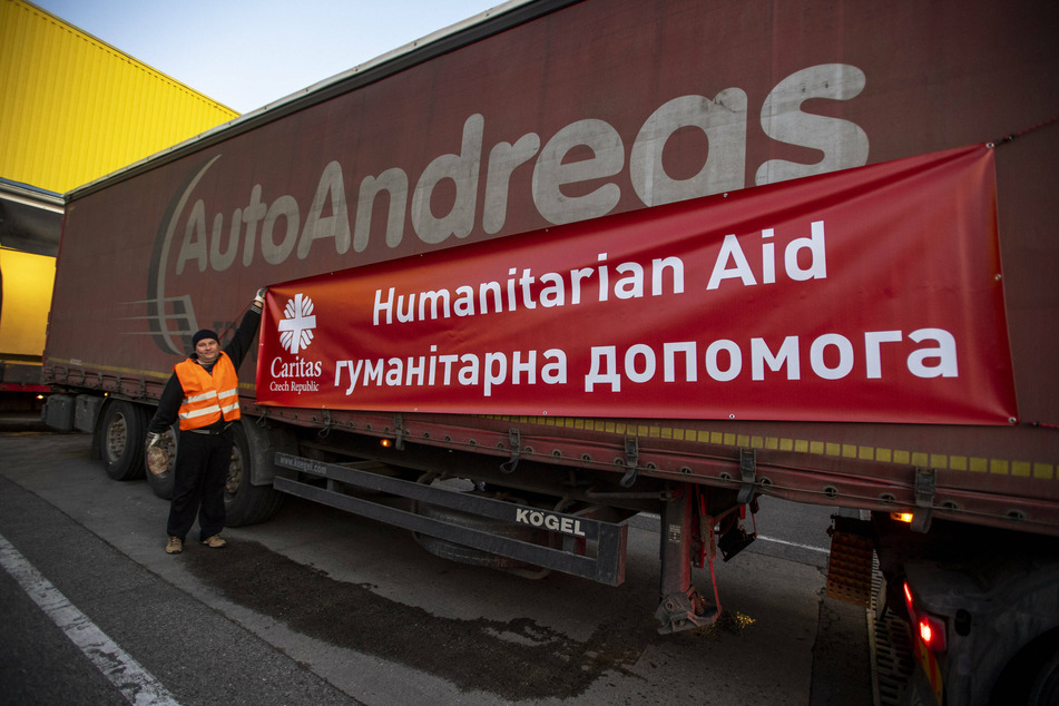 Humanitarian aid from the Czech Republic on its way to the city of Mariupol.