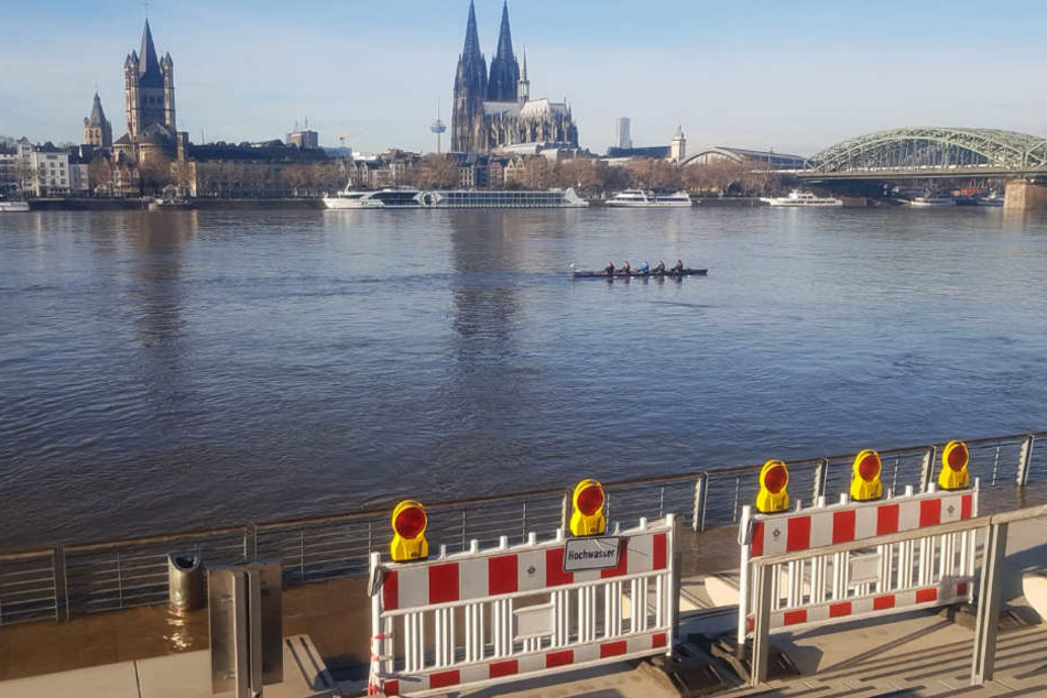 Rheinpegel Steigt Rheinpegel Steigt