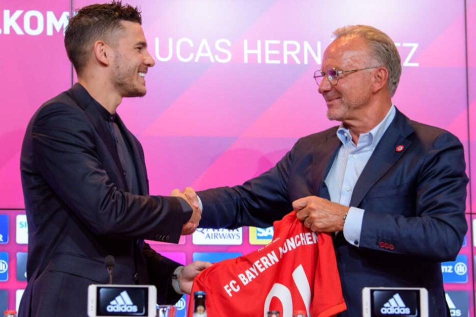 Lucas Hernández (r.) hat mit beim FC Bayern München in Zukunft große Ziele.