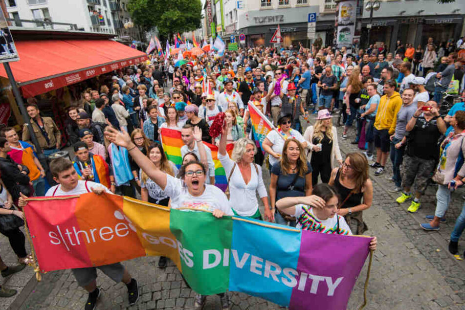 Der Demonstrationszug verläuft durch die Innenstadt (Archivbild).