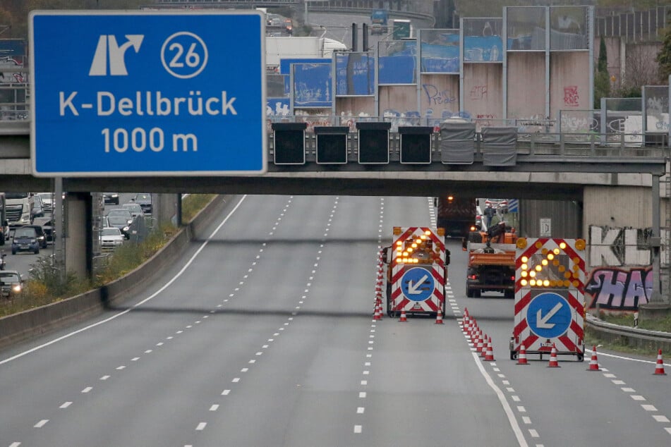 Betonplatte tötete 66-Jährige auf A3: Drei Beschuldigte angeklagt