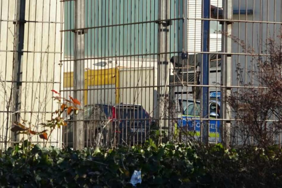 Die herangeeilten Einsatzkräfte konnten nur noch den Leichnam des Mannes bergen.