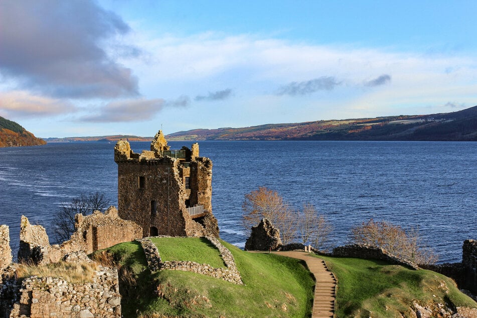 Blick auf "Loch Ness" in Schottland. Den See umranken viele Spuk-Geschichten.