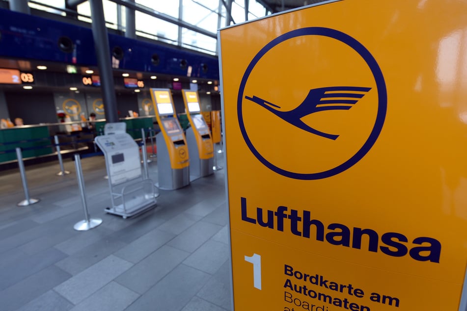 Beschäftigte zweier Lufthansa-Töchter wurden zum Streik aufgerufen - ausgerechnet vor dem Ferienstart. (Archivbild)